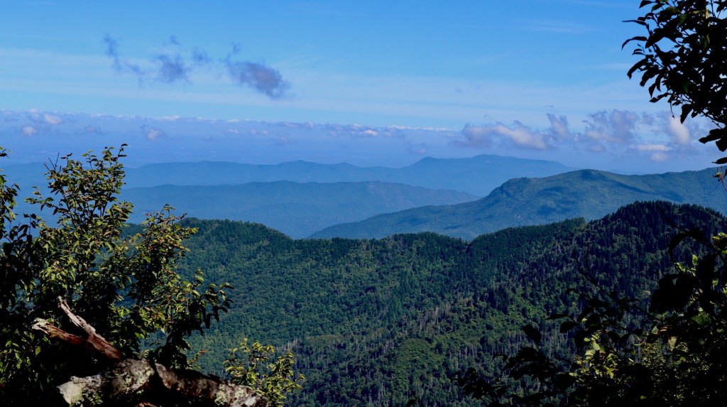 How to Hike Charlies Bunion in the Great Smoky Mountains Two Outliers