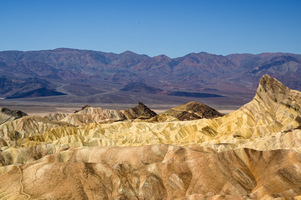 How to Hike the Golden Canyon, Gower Gulch and Badlands Loop in Death Valley