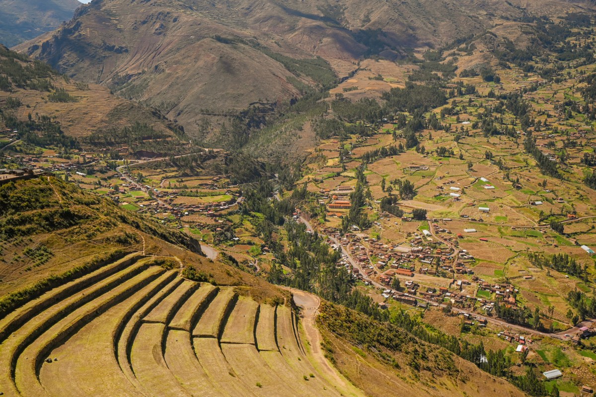 7 Reasons You Should Visit Pisac, Peru from Cusco