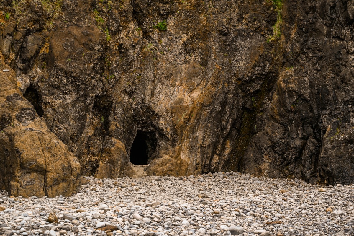 Tunnel Beach in Oregon Explore a Hidden Beach on the Oregon Coast